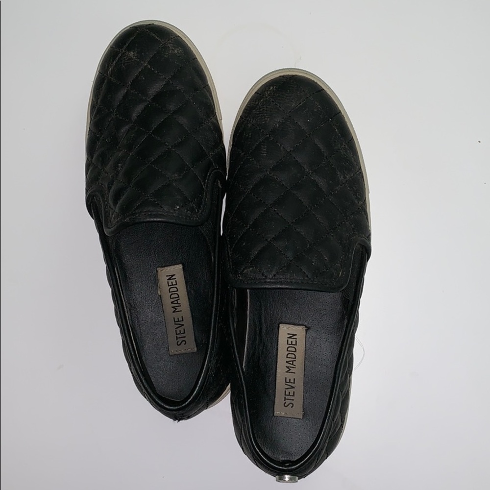 STEVE MADDEN SLIP ONS